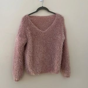 Pink fuzzy sweater 💖